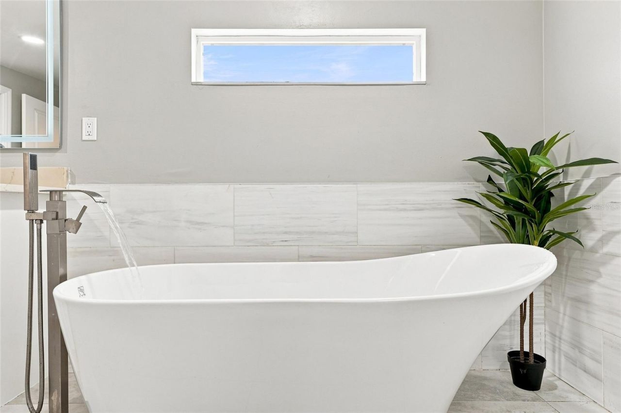 608 Saint Judes Drive, Longboat Key, FL 34228 Photo