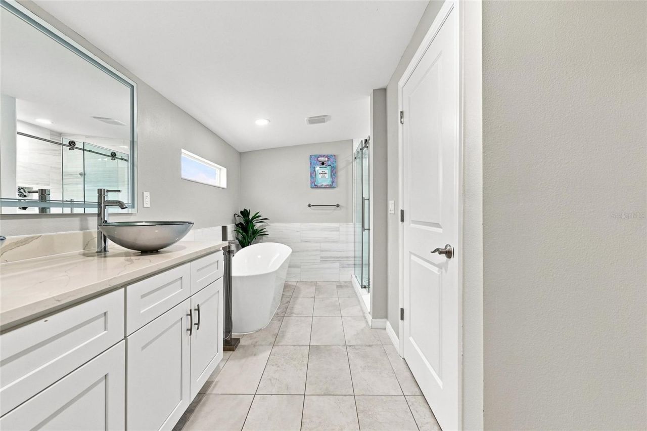608 Saint Judes Drive, Longboat Key, FL 34228 Photo