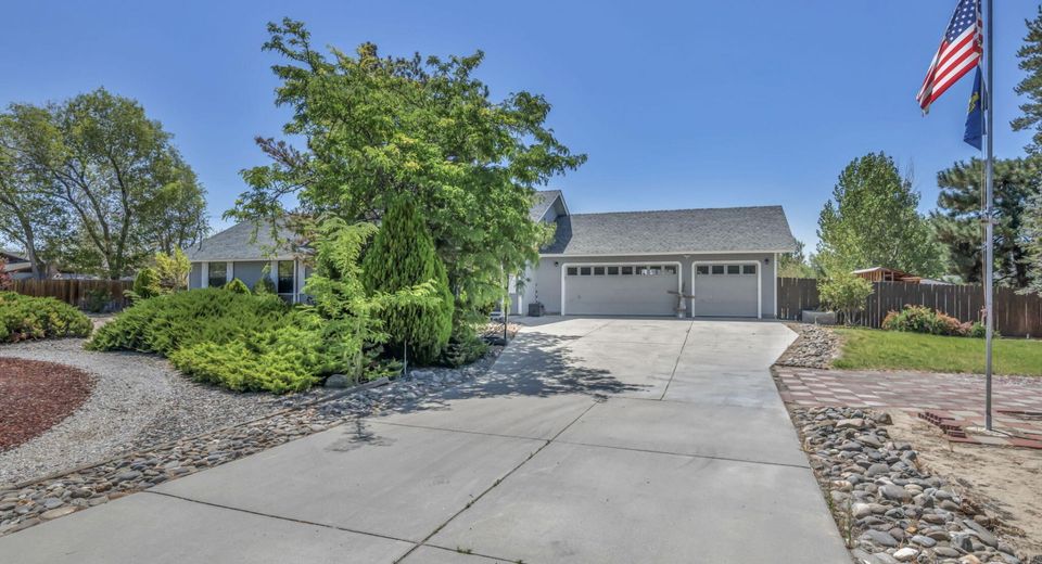 1641 Johnson Lane, Minden, NV 89423 Photo