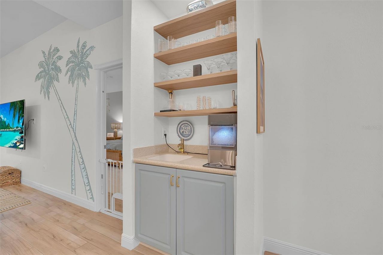 4104 128th Street W, Unit 702, Cortez, FL 34215 Photo