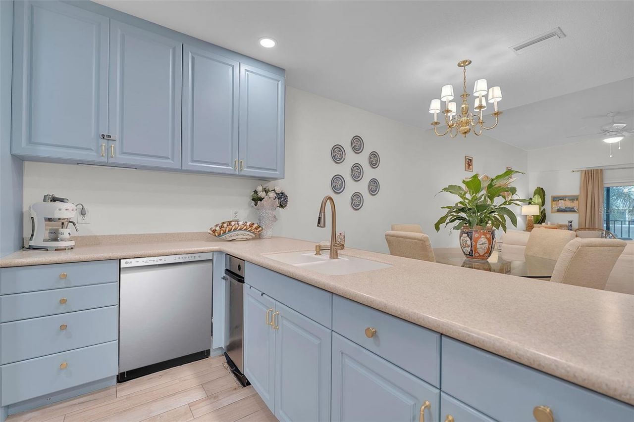 4104 128th Street W, Unit 702, Cortez, FL 34215 Photo