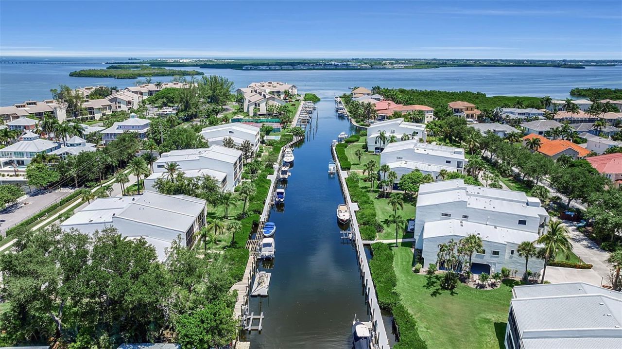 4104 128th Street W, Unit 702, Cortez, FL 34215 Photo
