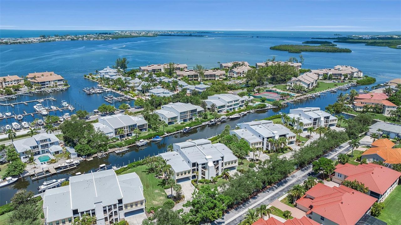 4104 128th Street W, Unit 702, Cortez, FL 34215 Photo