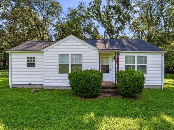 6543 McMinnville Hwy , Smithville, TN 37166