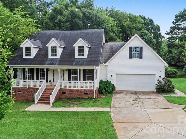 9801 Joe Kerr Road , Waxhaw, NC 28173