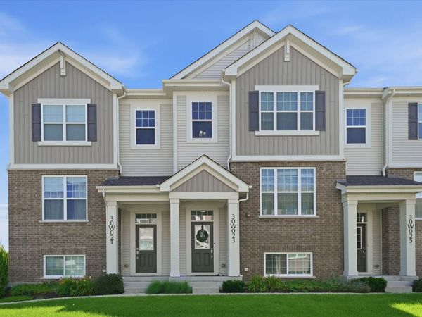 30W023 Brayman Court , Naperville, IL 60563
