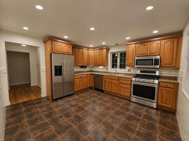 4130 Jessup Road, Green Township, OH 45247 Photo 3