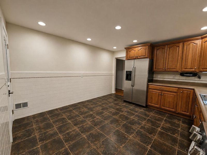 4130 Jessup Road, Green Township, OH 45247 Photo 5