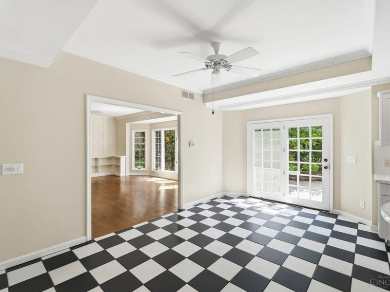 7564 Fawnmeadow Lane, Sharonville, OH 45241 Photo 9
