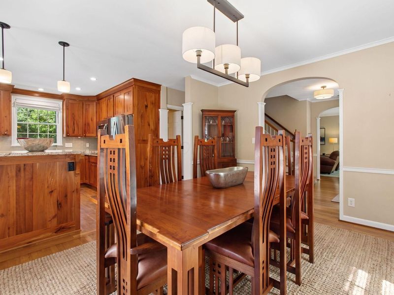 160 W Royal Forest Boulevard, Columbus, OH 43214 Photo 19