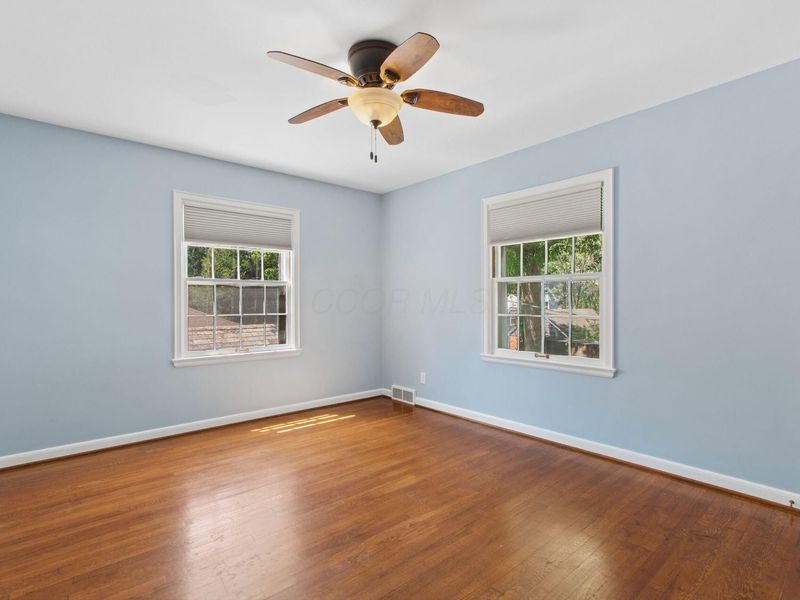 160 W Royal Forest Boulevard, Columbus, OH 43214 Photo 31