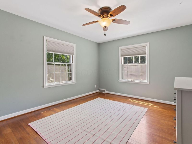 160 W Royal Forest Boulevard, Columbus, OH 43214 Photo 33