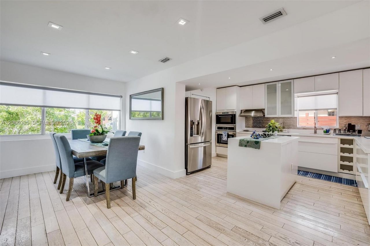 7549 Buccaneer Ave, Unit 7549, North Bay Village, FL 33141 Photo