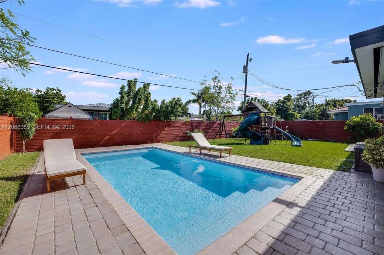 7549 Buccaneer Ave, Unit 7549, North Bay Village, FL 33141 Photo