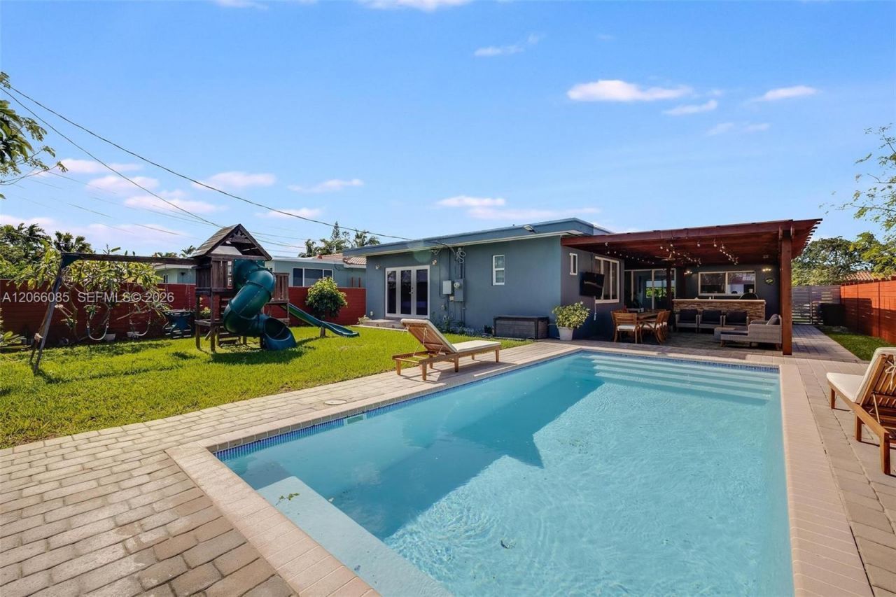 7549 Buccaneer Ave, Unit 7549, North Bay Village, FL 33141 Photo
