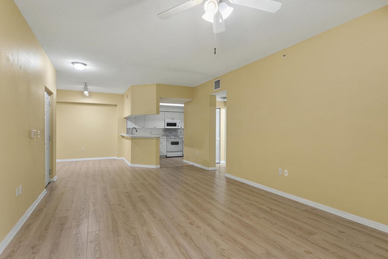 2730 Anzio Court, Unit 108, Palm Beach Gardens, FL 33410 Photo