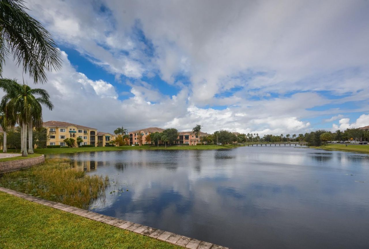 2730 Anzio Court, Unit 108, Palm Beach Gardens, FL 33410 Photo