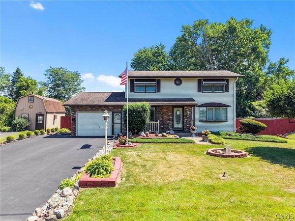 6894 Larkin Street, Liverpool, NY 13088