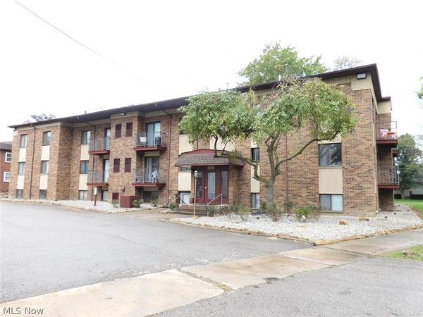 1860 Mahoning Avenue NW, Warren, OH 44483