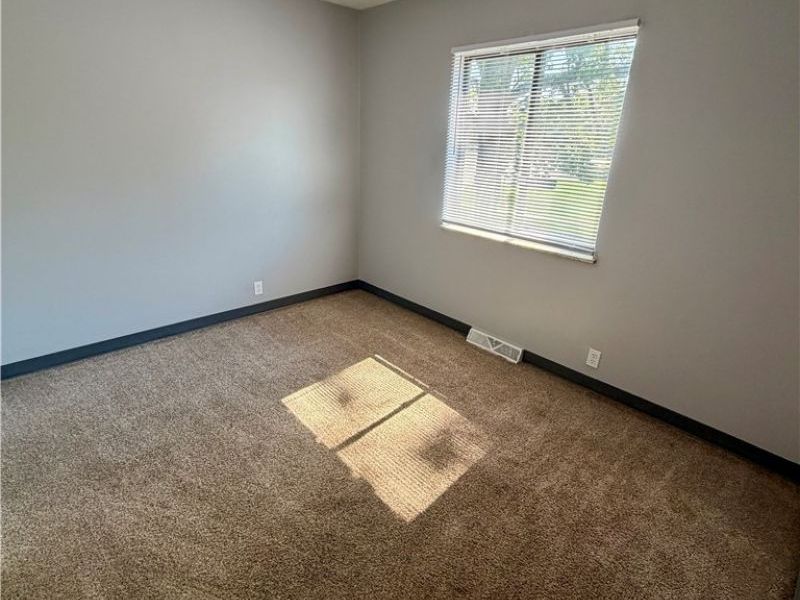 1860 Mahoning Avenue NW, Warren, OH 44483 Photo 8