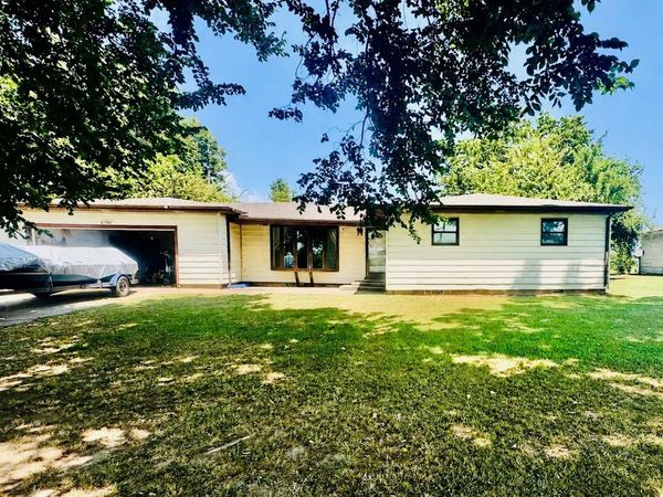 6350 Border Avenue , Muskogee, OK 74401
