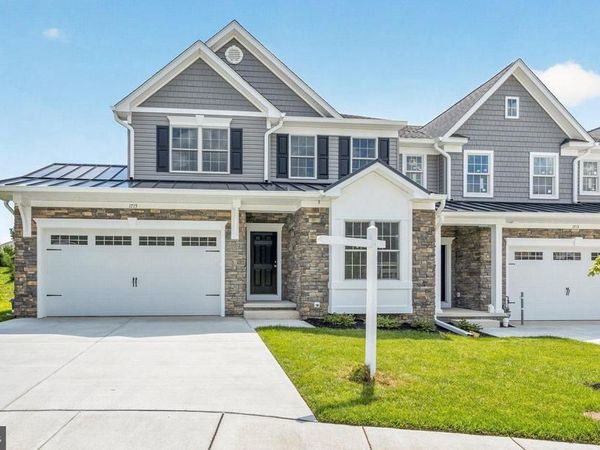 1715 BOTANICAL COURT, Unit 8, SYKESVILLE, MD 21784