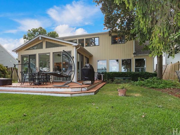 38137 N Bolton Place, Antioch, IL 60002