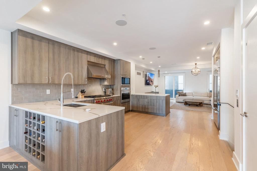 141 S HANCOCK STREET , PHILADELPHIA, PA 19106