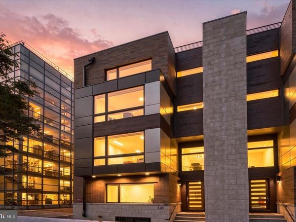 141 S HANCOCK STREET, PHILADELPHIA, PA 19106