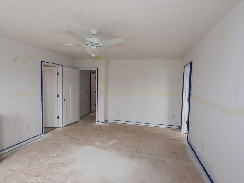 1013 Dawsons Drive, Hebron, OH 43025 Photo 6