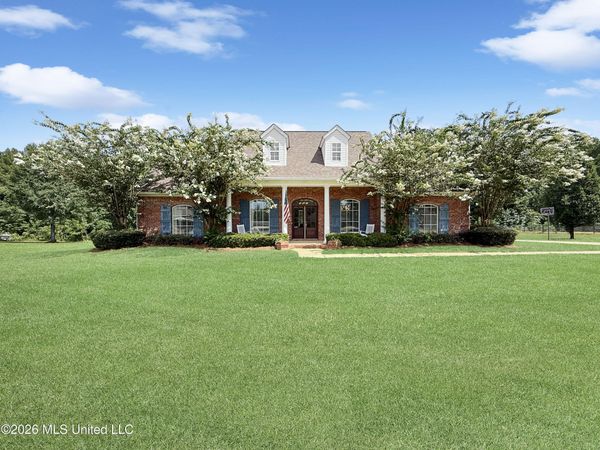 1010 Longwood Place, Pearl, MS 39208