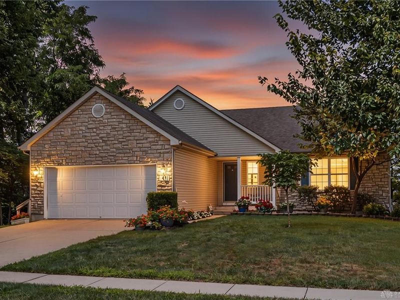 61 Lakeridge Drive, Franklin, OH 45005 Photo 1