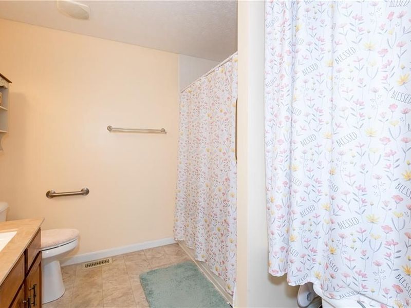61 Lakeridge Drive, Franklin, OH 45005 Photo 25