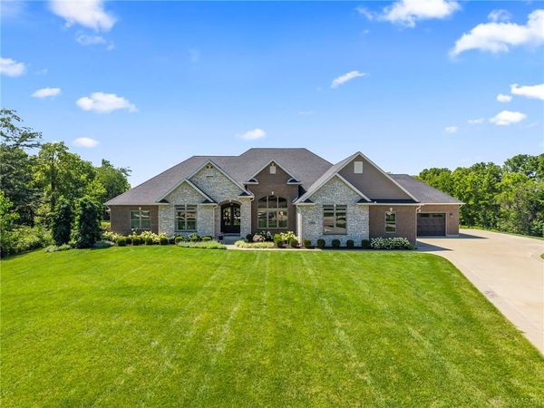 1234 Walton Court, Troy, OH 45373