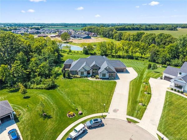 1234 Walton Court, Troy, OH 45373