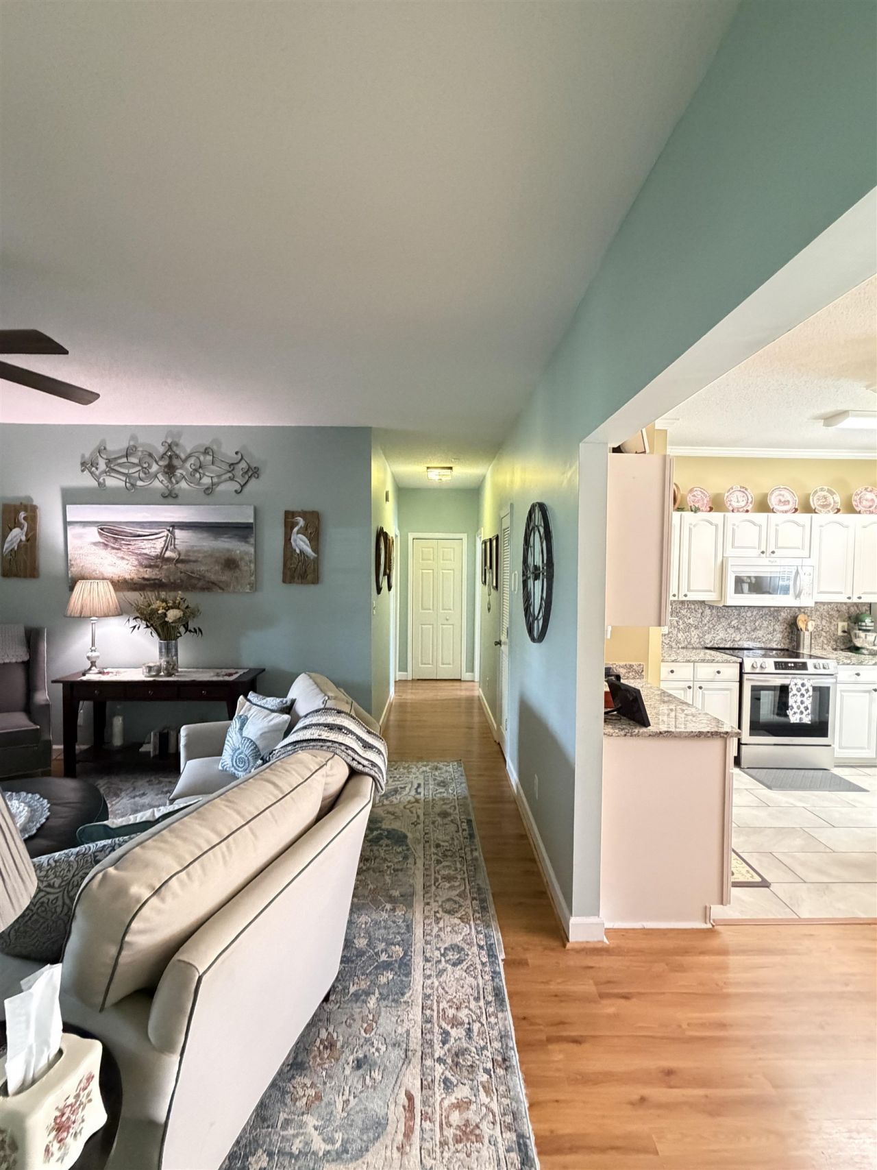 300 Willow Green Dr. Photo 10