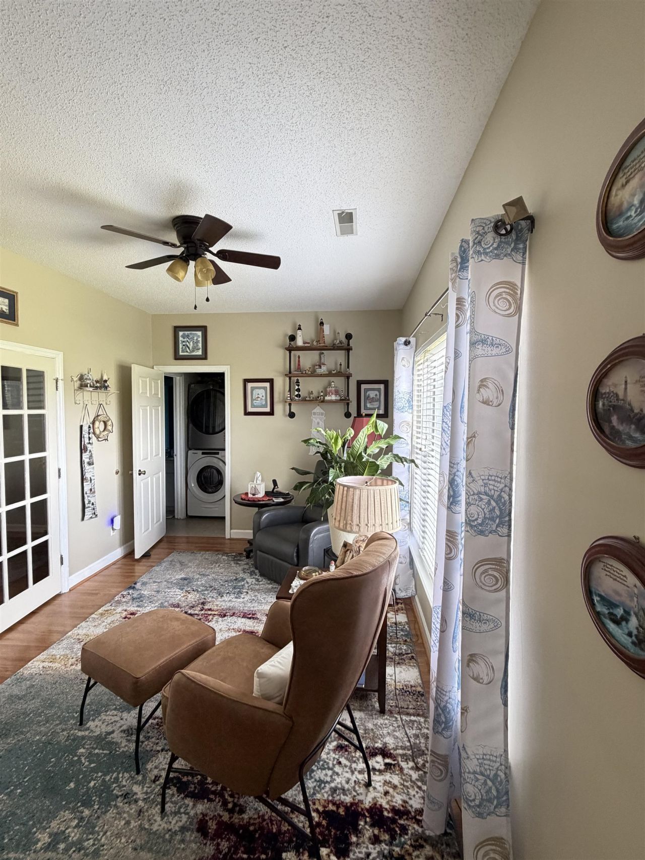 300 Willow Green Dr. Photo 17