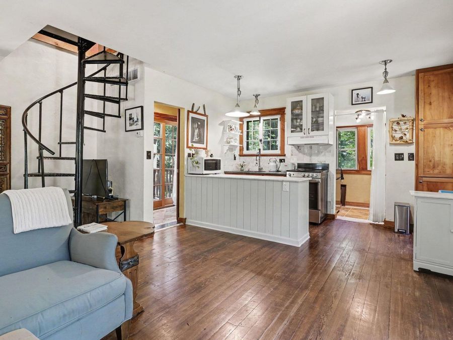 Property Image 11