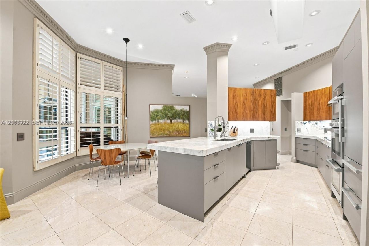 1028 Creekford Dr, Weston, FL 33326 Photo