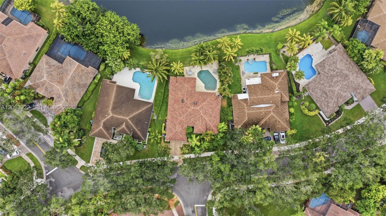 1028 Creekford Dr, Weston, FL 33326 Photo