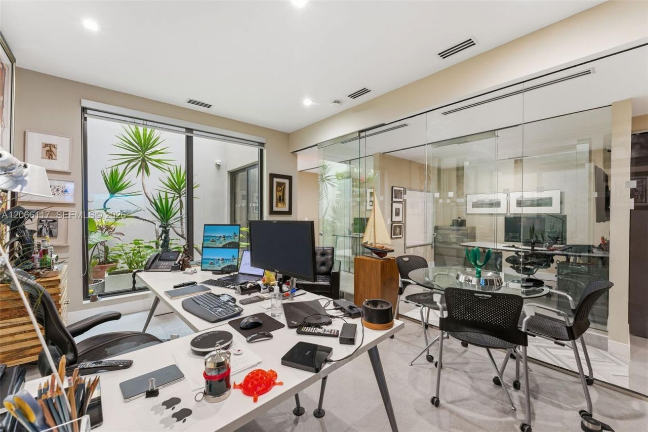 45 Valencia Ave , Coral Gables, FL 33134 Photo