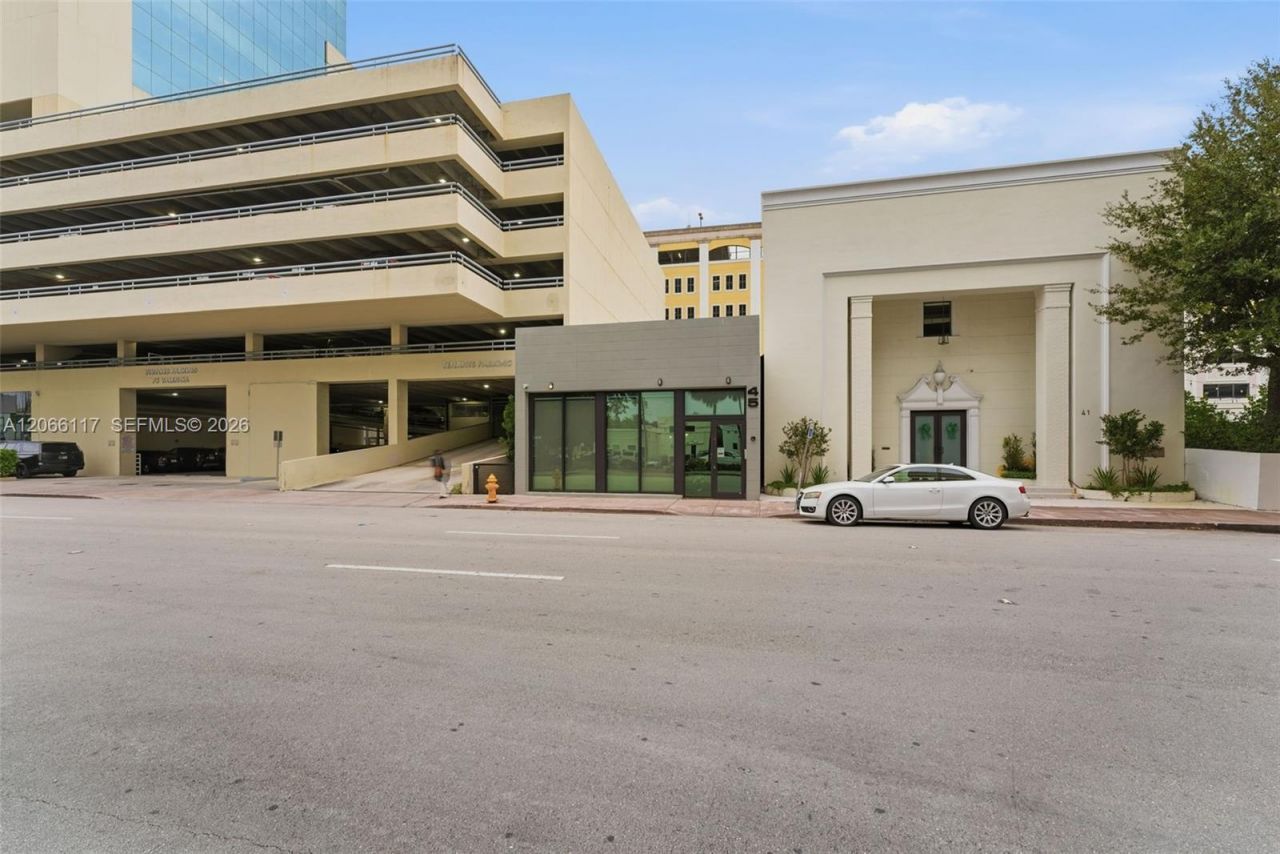 45 Valencia Ave , Coral Gables, FL 33134 Photo