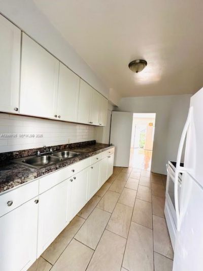 821 W 39th St , Unit 2, Miami Beach, FL 33140 Photo