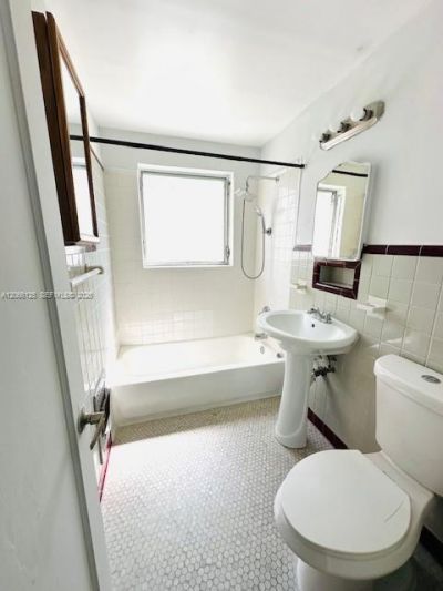 821 W 39th St , Unit 2, Miami Beach, FL 33140 Photo