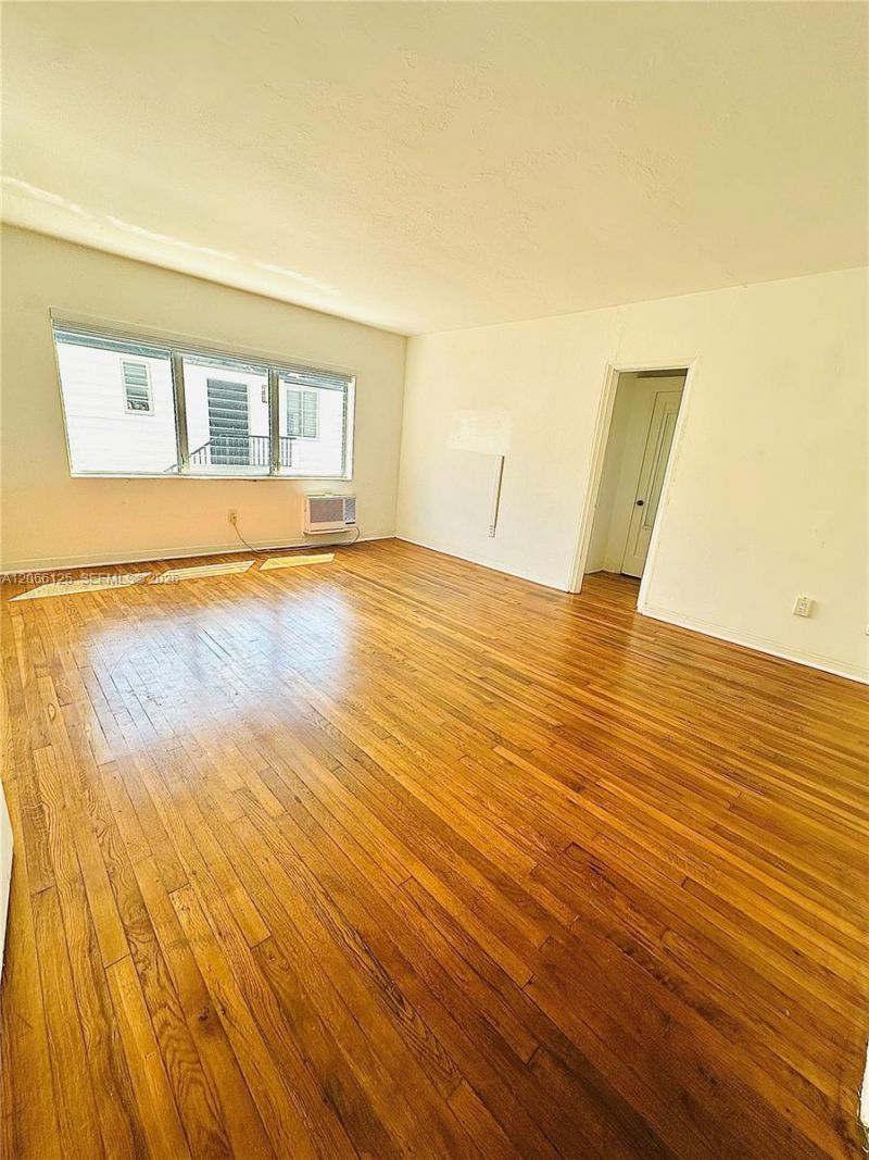 821 W 39th St , Unit 2, Miami Beach, FL 33140 Photo