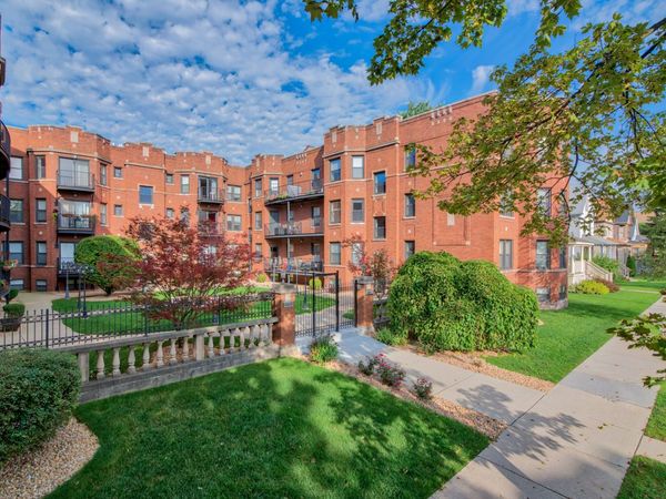 4018 N Central Park Avenue, Unit 1S, Chicago, IL 60618