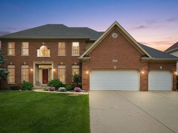 3423 Goldfinch Drive , Naperville, IL 60564