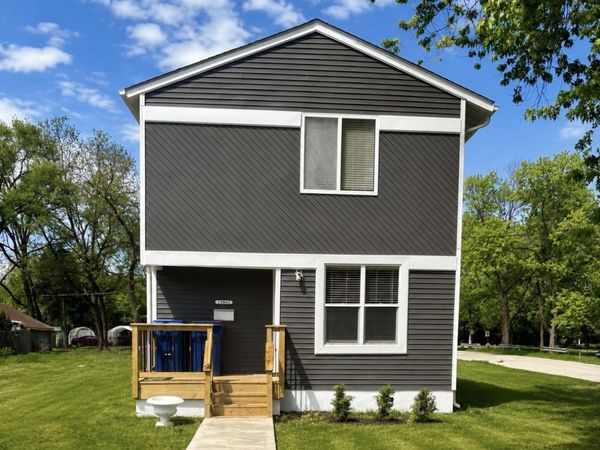 13802 Seeley Avenue , Blue Island, IL 60406