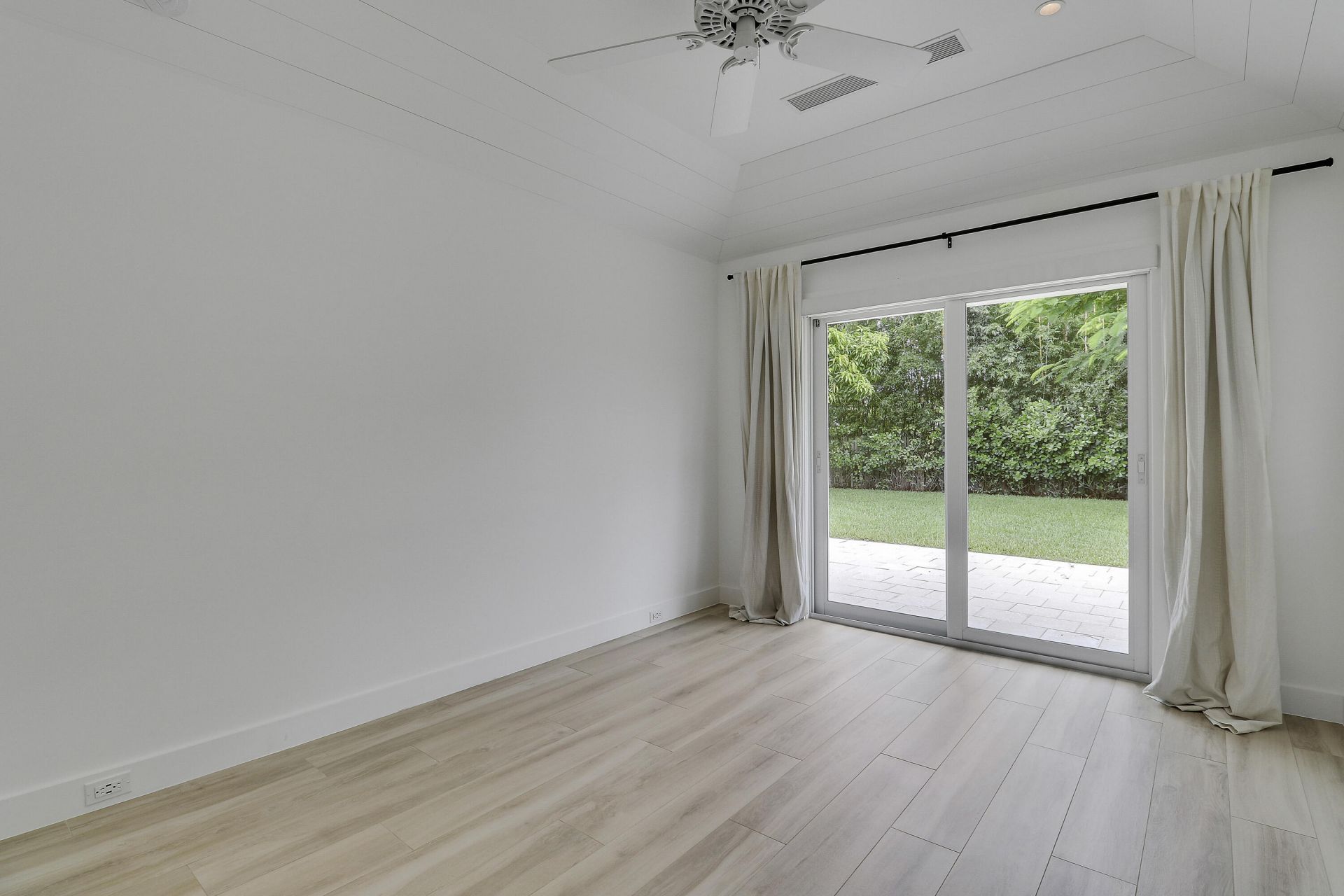 2665 Oak Drive, Palm Beach Gardens, FL 33410 Photo