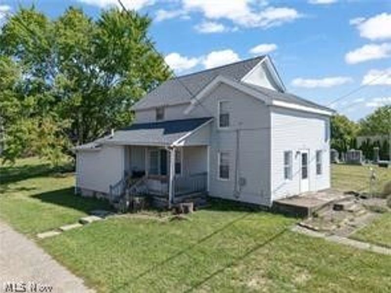 223 E Maple Street, Hartville, OH 44632 Photo 1
